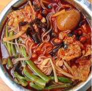 螺螄粉發(fā)現(xiàn)煙頭？食品安全記心中